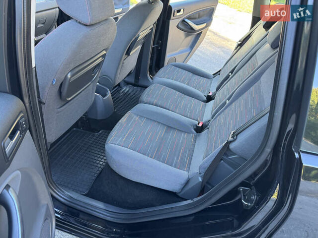 Чорний Форд Сі-Макс, об'ємом двигуна 1.8 л та пробігом 162 тис. км за 6200 $, фото 26 на Automoto.ua