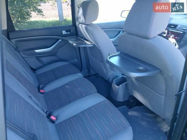 Форд Си-Макс 2008 в Дубно на Automoto.ua Черный Форд Си-Макс, объемом двигателя 1.8 л и пробегом 203 тыс. км за 5499 $, фото 2 на Automoto.ua