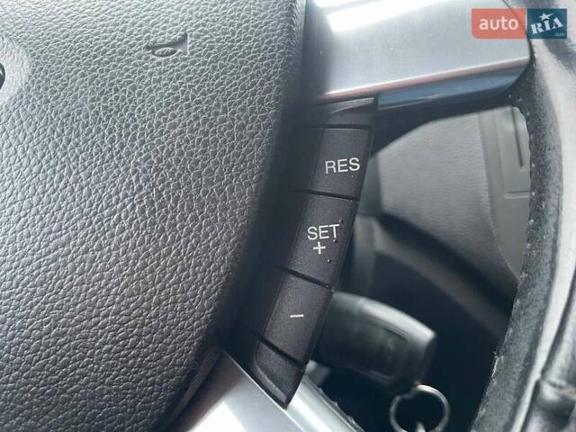 Черный Форд Си-Макс, объемом двигателя 1.8 л и пробегом 195 тыс. км за 5790 $, фото 22 на Automoto.ua