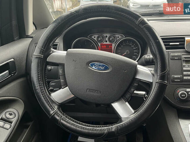 Черный Форд Си-Макс, объемом двигателя 1.56 л и пробегом 251 тыс. км за 5700 $, фото 12 на Automoto.ua