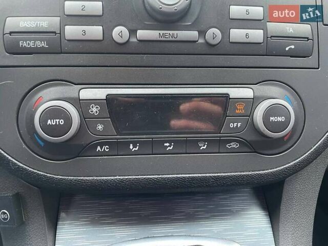 Черный Форд Си-Макс, объемом двигателя 1.8 л и пробегом 195 тыс. км за 5790 $, фото 24 на Automoto.ua