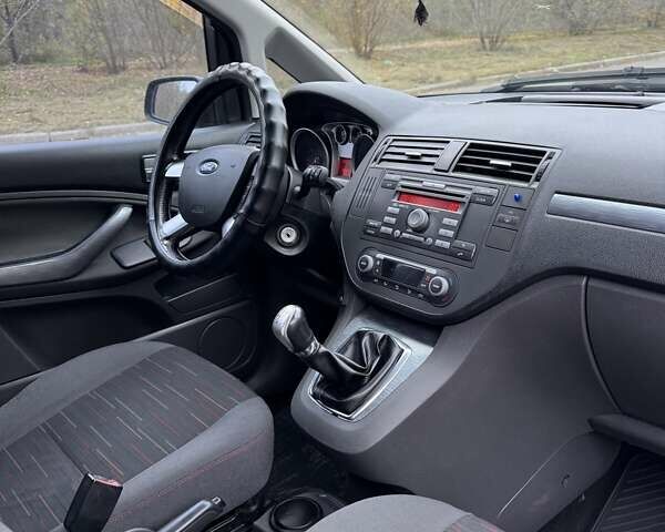 Форд Сі-Макс 2008 у Києві на Automoto.ua Чорний Форд Сі-Макс, об'ємом двигуна 1.8 л та пробігом 193 тис. км за 5700 $, фото 10 на Automoto.ua