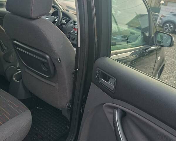 Чорний Форд Сі-Макс, об'ємом двигуна 0 л та пробігом 250 тис. км за 5600 $, фото 8 на Automoto.ua