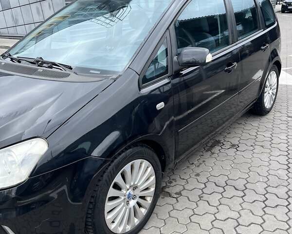 Черный Форд Си-Макс, объемом двигателя 2 л и пробегом 225 тыс. км за 6200 $, фото 2 на Automoto.ua