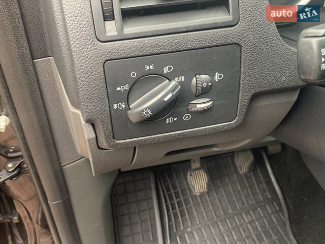 Форд Си-Макс 2008 в Сарнах на Automoto.ua Черный Форд Си-Макс, объемом двигателя 1.6 л и пробегом 184 тыс. км за 5900 $, фото 9 на Automoto.ua