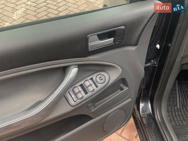 Форд Си-Макс 2008 в Сарнах на Automoto.ua Черный Форд Си-Макс, объемом двигателя 1.6 л и пробегом 184 тыс. км за 5900 $, фото 8 на Automoto.ua