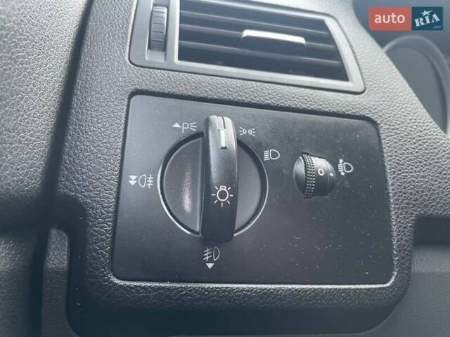 Черный Форд Си-Макс, объемом двигателя 1.8 л и пробегом 195 тыс. км за 5790 $, фото 16 на Automoto.ua