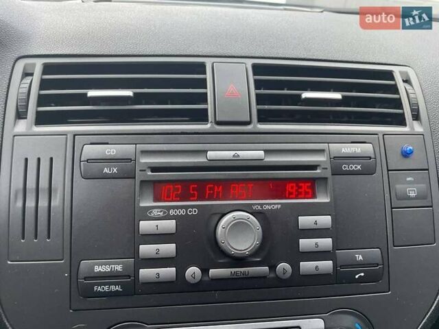 Черный Форд Си-Макс, объемом двигателя 1.8 л и пробегом 195 тыс. км за 5790 $, фото 23 на Automoto.ua