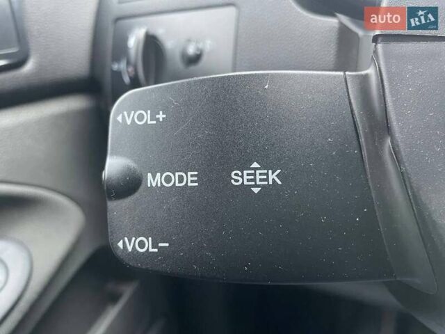 Черный Форд Си-Макс, объемом двигателя 1.8 л и пробегом 195 тыс. км за 5790 $, фото 18 на Automoto.ua