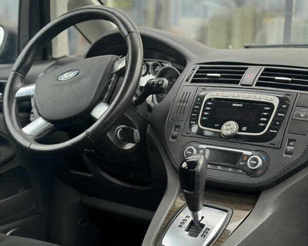 Черный Форд Си-Макс, объемом двигателя 2 л и пробегом 220 тыс. км за 5450 $, фото 73 на Automoto.ua