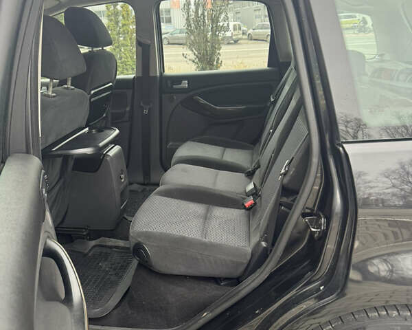 Черный Форд Си-Макс, объемом двигателя 2 л и пробегом 220 тыс. км за 5450 $, фото 70 на Automoto.ua