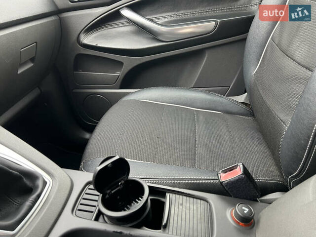 Чорний Форд Сі-Макс, об'ємом двигуна 1.8 л та пробігом 210 тис. км за 5650 $, фото 83 на Automoto.ua