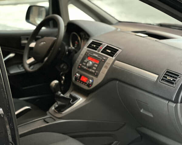 Черный Форд Си-Макс, объемом двигателя 1.8 л и пробегом 282 тыс. км за 4899 $, фото 12 на Automoto.ua