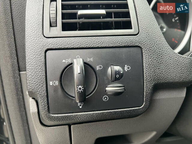 Чорний Форд Сі-Макс, об'ємом двигуна 1.8 л та пробігом 210 тис. км за 5650 $, фото 69 на Automoto.ua