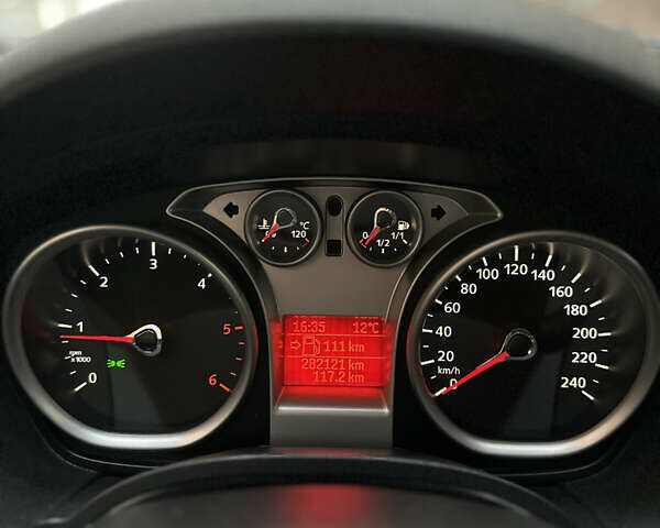 Черный Форд Си-Макс, объемом двигателя 1.8 л и пробегом 282 тыс. км за 4899 $, фото 16 на Automoto.ua