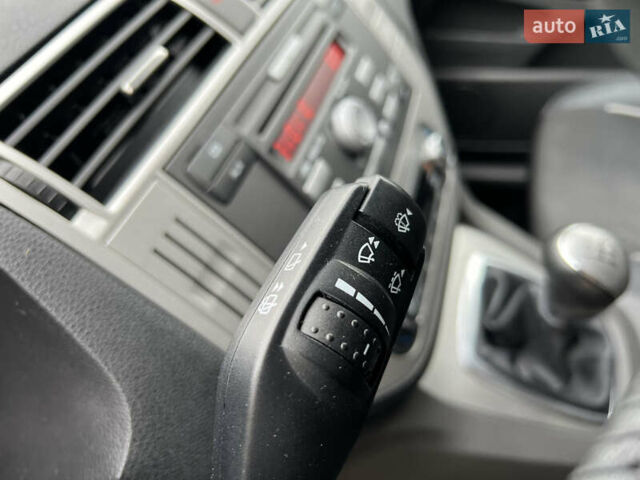 Чорний Форд Сі-Макс, об'ємом двигуна 1.8 л та пробігом 210 тис. км за 5650 $, фото 73 на Automoto.ua