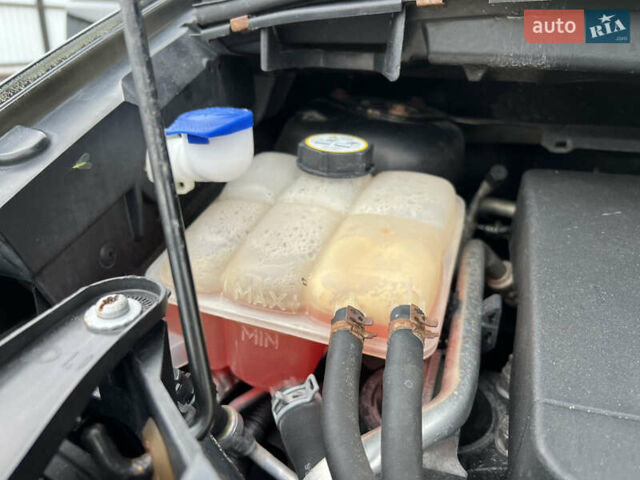 Чорний Форд Сі-Макс, об'ємом двигуна 1.8 л та пробігом 210 тис. км за 5650 $, фото 99 на Automoto.ua