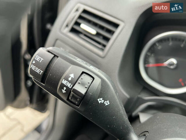 Чорний Форд Сі-Макс, об'ємом двигуна 1.8 л та пробігом 210 тис. км за 5650 $, фото 71 на Automoto.ua