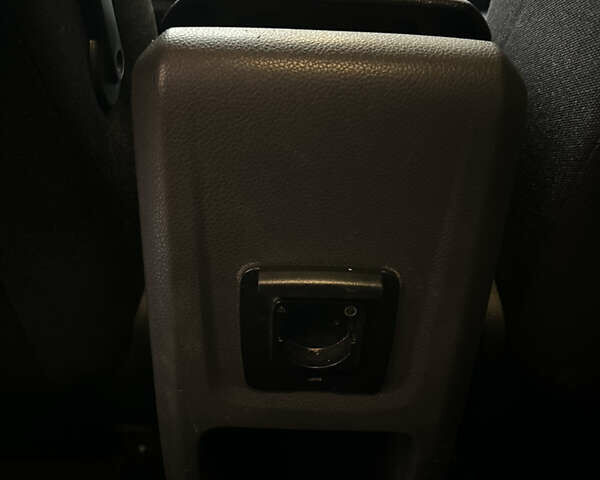 Черный Форд Си-Макс, объемом двигателя 1.8 л и пробегом 282 тыс. км за 4899 $, фото 26 на Automoto.ua