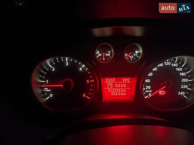 Черный Форд Си-Макс, объемом двигателя 1.56 л и пробегом 245 тыс. км за 5500 $, фото 17 на Automoto.ua