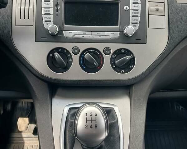 Черный Форд Си-Макс, объемом двигателя 1.56 л и пробегом 228 тыс. км за 6600 $, фото 13 на Automoto.ua