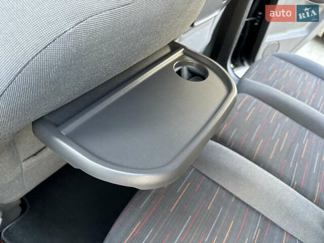 Чорний Форд Сі-Макс, об'ємом двигуна 1.6 л та пробігом 227 тис. км за 6499 $, фото 70 на Automoto.ua