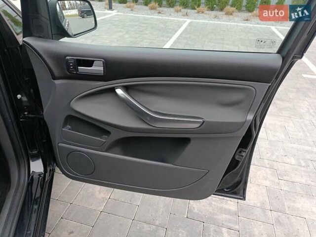 Чорний Форд Сі-Макс, об'ємом двигуна 1.8 л та пробігом 236 тис. км за 5750 $, фото 22 на Automoto.ua