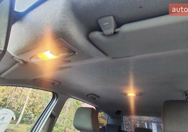 Черный Форд Си-Макс, объемом двигателя 1.6 л и пробегом 277 тыс. км за 5500 $, фото 10 на Automoto.ua