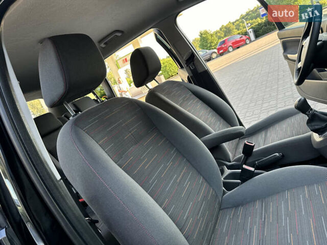 Чорний Форд Сі-Макс, об'ємом двигуна 1.6 л та пробігом 227 тис. км за 6499 $, фото 68 на Automoto.ua