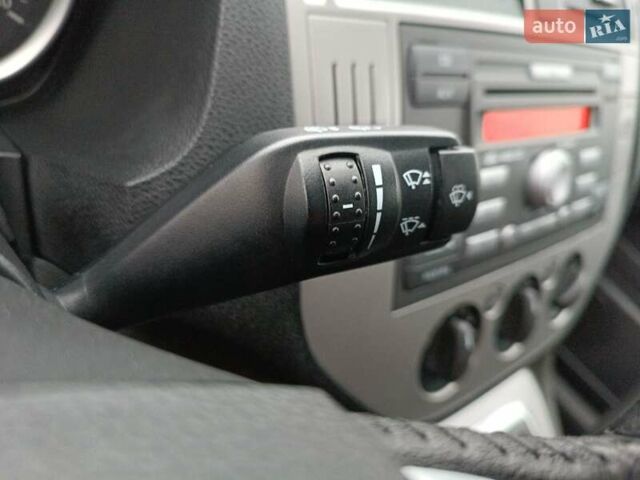 Чорний Форд Сі-Макс, об'ємом двигуна 1.8 л та пробігом 236 тис. км за 5750 $, фото 27 на Automoto.ua