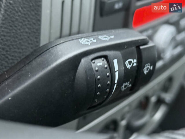 Черный Форд Си-Макс, объемом двигателя 1.6 л и пробегом 234 тыс. км за 5750 $, фото 42 на Automoto.ua