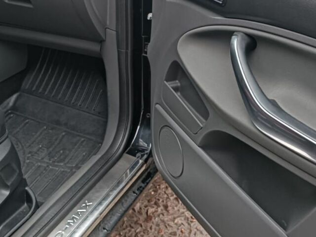 Черный Форд Си-Макс, объемом двигателя 1.6 л и пробегом 189 тыс. км за 6600 $, фото 7 на Automoto.ua