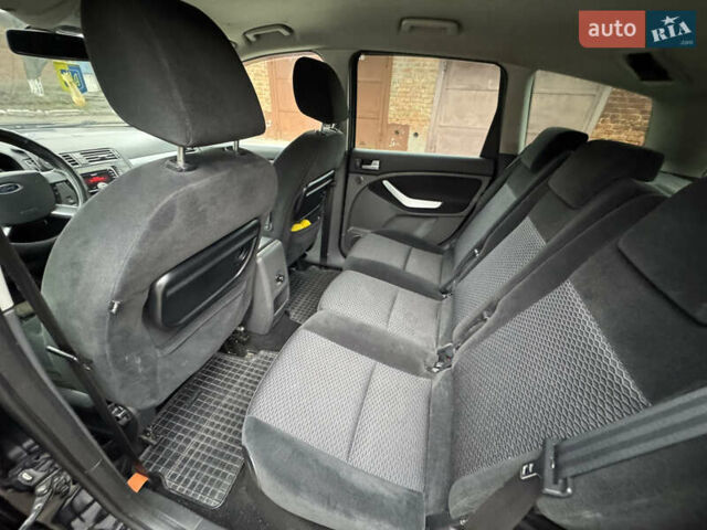 Черный Форд Си-Макс, объемом двигателя 2 л и пробегом 190 тыс. км за 4999 $, фото 9 на Automoto.ua