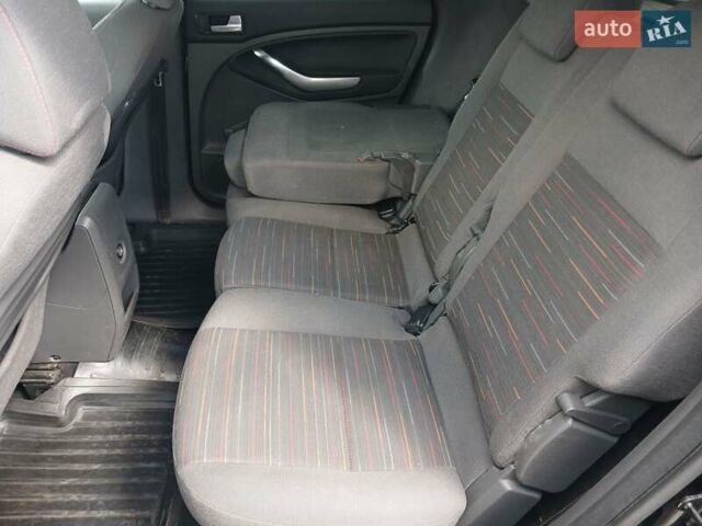 Черный Форд Си-Макс, объемом двигателя 1.56 л и пробегом 228 тыс. км за 6600 $, фото 11 на Automoto.ua