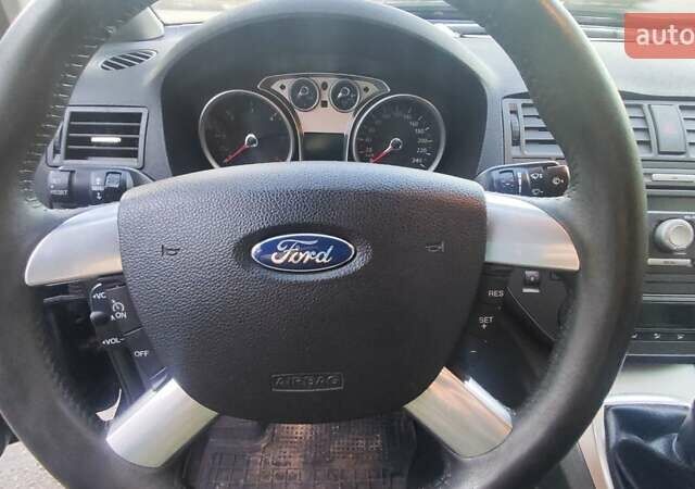 Черный Форд Си-Макс, объемом двигателя 1.6 л и пробегом 277 тыс. км за 5500 $, фото 17 на Automoto.ua