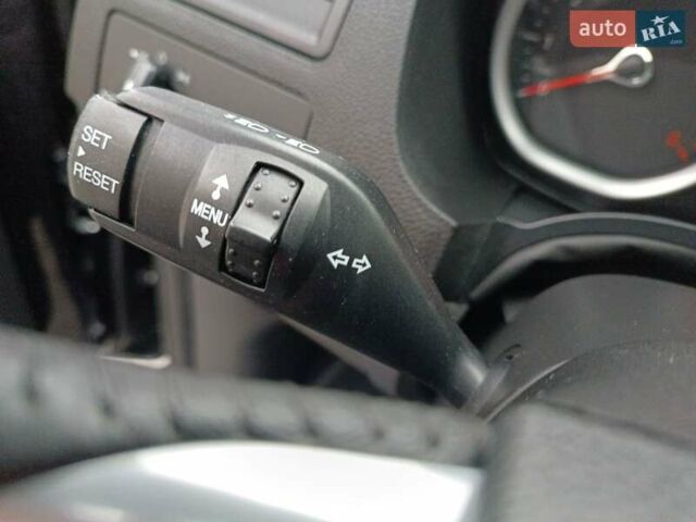 Чорний Форд Сі-Макс, об'ємом двигуна 1.8 л та пробігом 236 тис. км за 5750 $, фото 26 на Automoto.ua