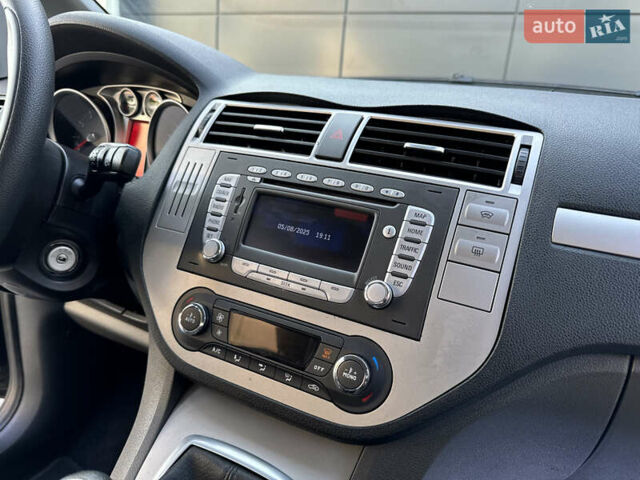 Чорний Форд Сі-Макс, об'ємом двигуна 1.6 л та пробігом 227 тис. км за 6499 $, фото 81 на Automoto.ua