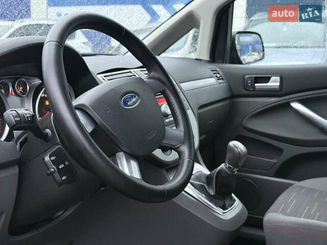 Черный Форд Си-Макс, объемом двигателя 1.6 л и пробегом 234 тыс. км за 5750 $, фото 24 на Automoto.ua