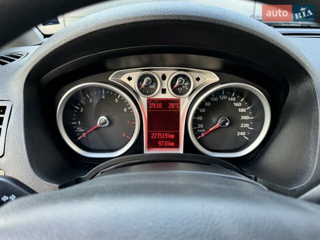 Чорний Форд Сі-Макс, об'ємом двигуна 1.6 л та пробігом 227 тис. км за 6499 $, фото 55 на Automoto.ua