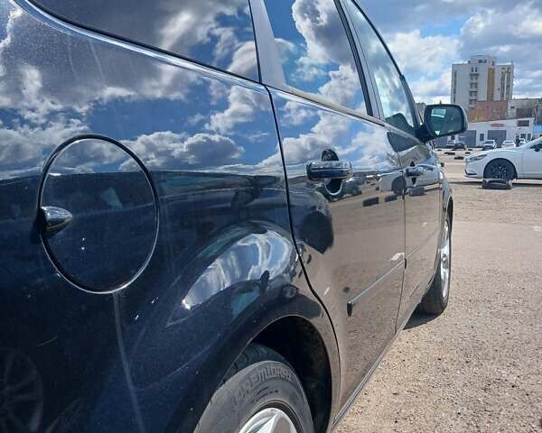 Черный Форд Си-Макс, объемом двигателя 1.56 л и пробегом 228 тыс. км за 6600 $, фото 2 на Automoto.ua