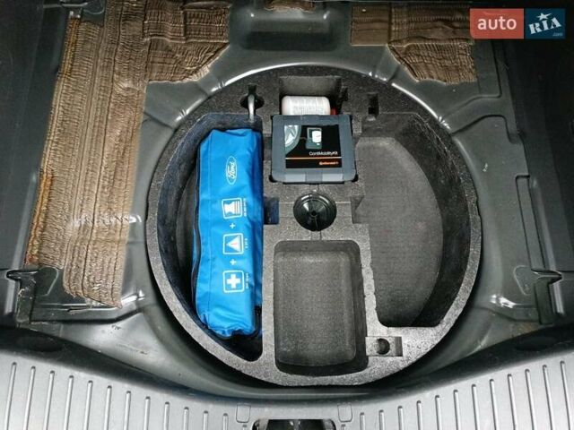 Чорний Форд Сі-Макс, об'ємом двигуна 1.8 л та пробігом 236 тис. км за 5750 $, фото 18 на Automoto.ua