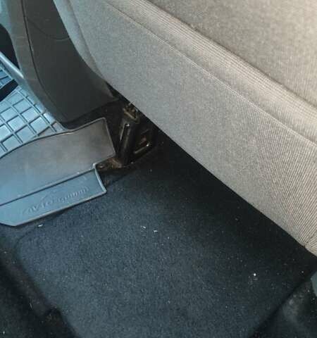 Черный Форд Си-Макс, объемом двигателя 1.6 л и пробегом 277 тыс. км за 5500 $, фото 33 на Automoto.ua