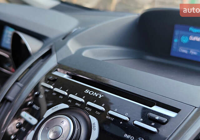 Чорний Форд Сі-Макс, об'ємом двигуна 2 л та пробігом 243 тис. км за 8850 $, фото 33 на Automoto.ua