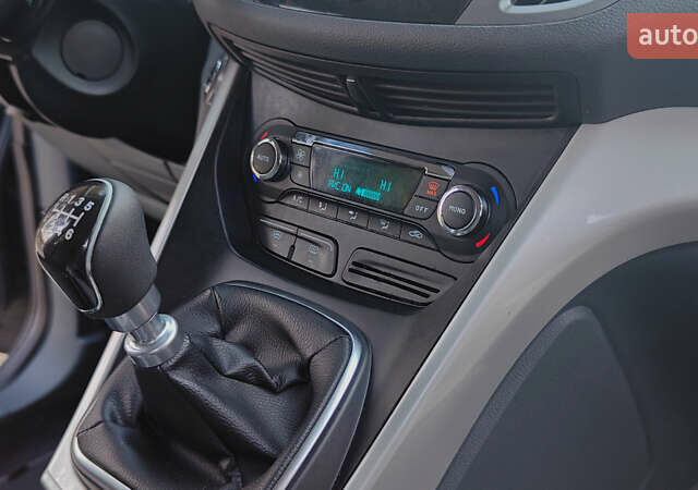 Чорний Форд Сі-Макс, об'ємом двигуна 2 л та пробігом 243 тис. км за 8850 $, фото 27 на Automoto.ua