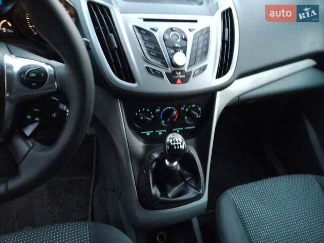 Черный Форд Си-Макс, объемом двигателя 1.6 л и пробегом 215 тыс. км за 7700 $, фото 23 на Automoto.ua