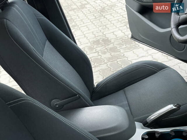 Черный Форд Си-Макс, объемом двигателя 1.6 л и пробегом 206 тыс. км за 8699 $, фото 33 на Automoto.ua