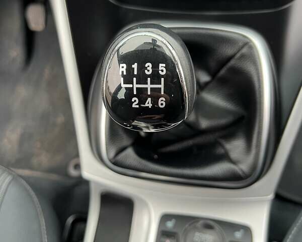 Чорний Форд Сі-Макс, об'ємом двигуна 1.6 л та пробігом 228 тис. км за 7998 $, фото 18 на Automoto.ua