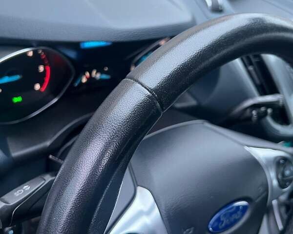 Черный Форд Си-Макс, объемом двигателя 1.6 л и пробегом 229 тыс. км за 8450 $, фото 16 на Automoto.ua