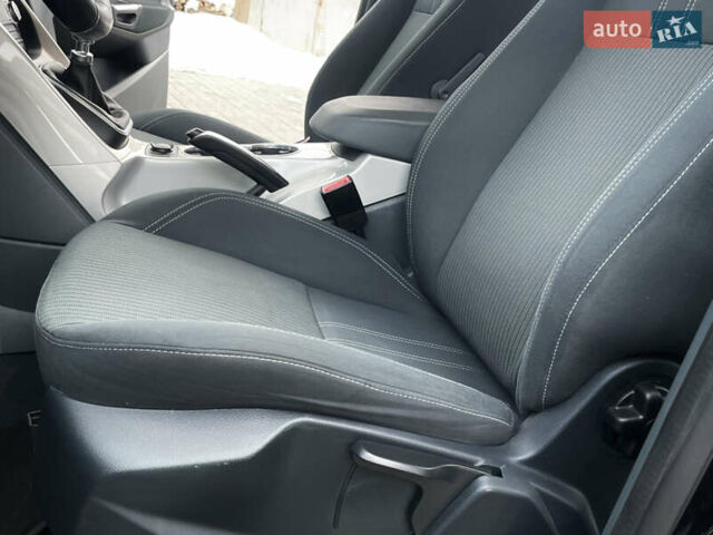 Черный Форд Си-Макс, объемом двигателя 1.6 л и пробегом 206 тыс. км за 8699 $, фото 38 на Automoto.ua