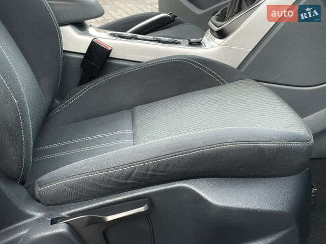 Черный Форд Си-Макс, объемом двигателя 1.6 л и пробегом 206 тыс. км за 8699 $, фото 31 на Automoto.ua